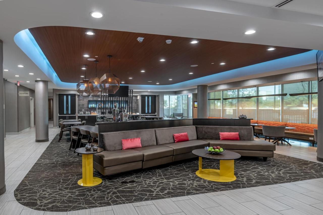 Springhill Suites Dallas Central Expressway Exterior foto