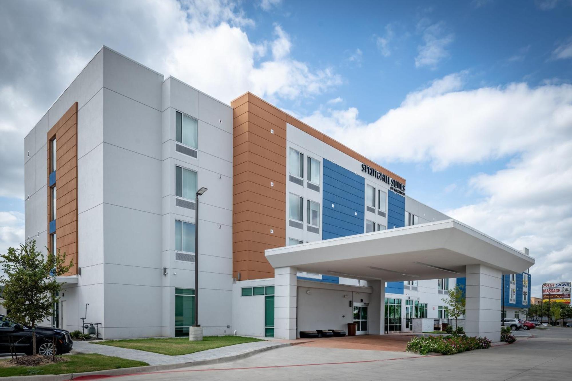 Springhill Suites Dallas Central Expressway Exterior foto
