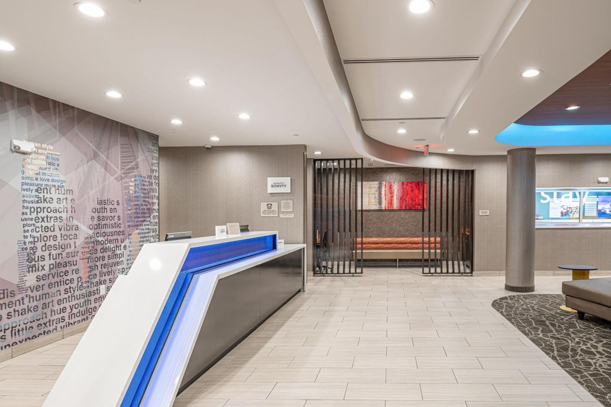 Springhill Suites Dallas Central Expressway Exterior foto