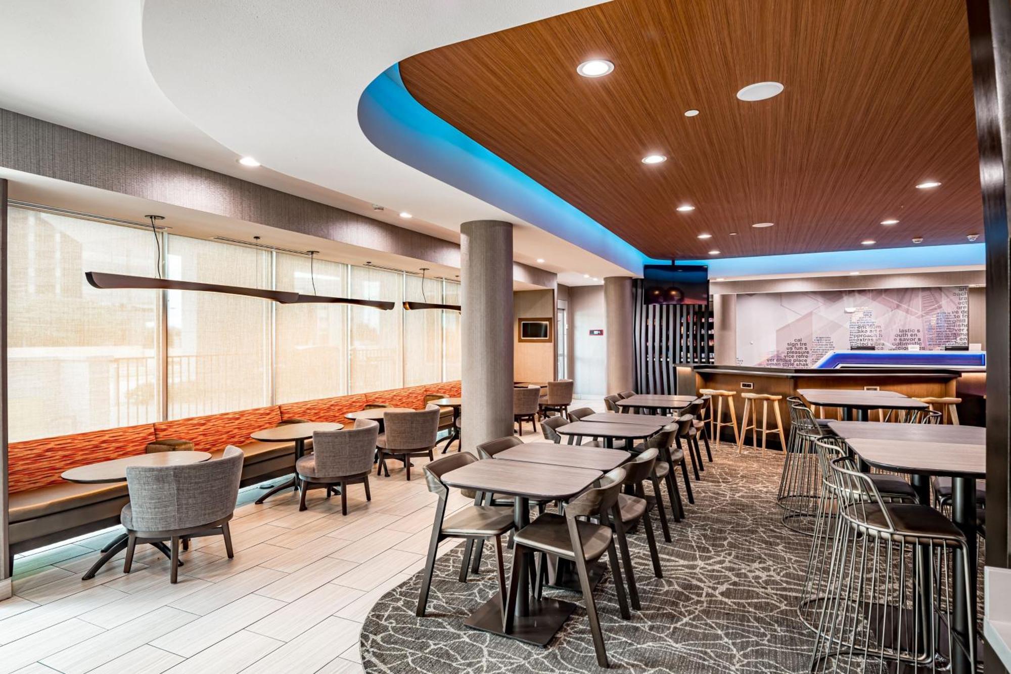 Springhill Suites Dallas Central Expressway Exterior foto