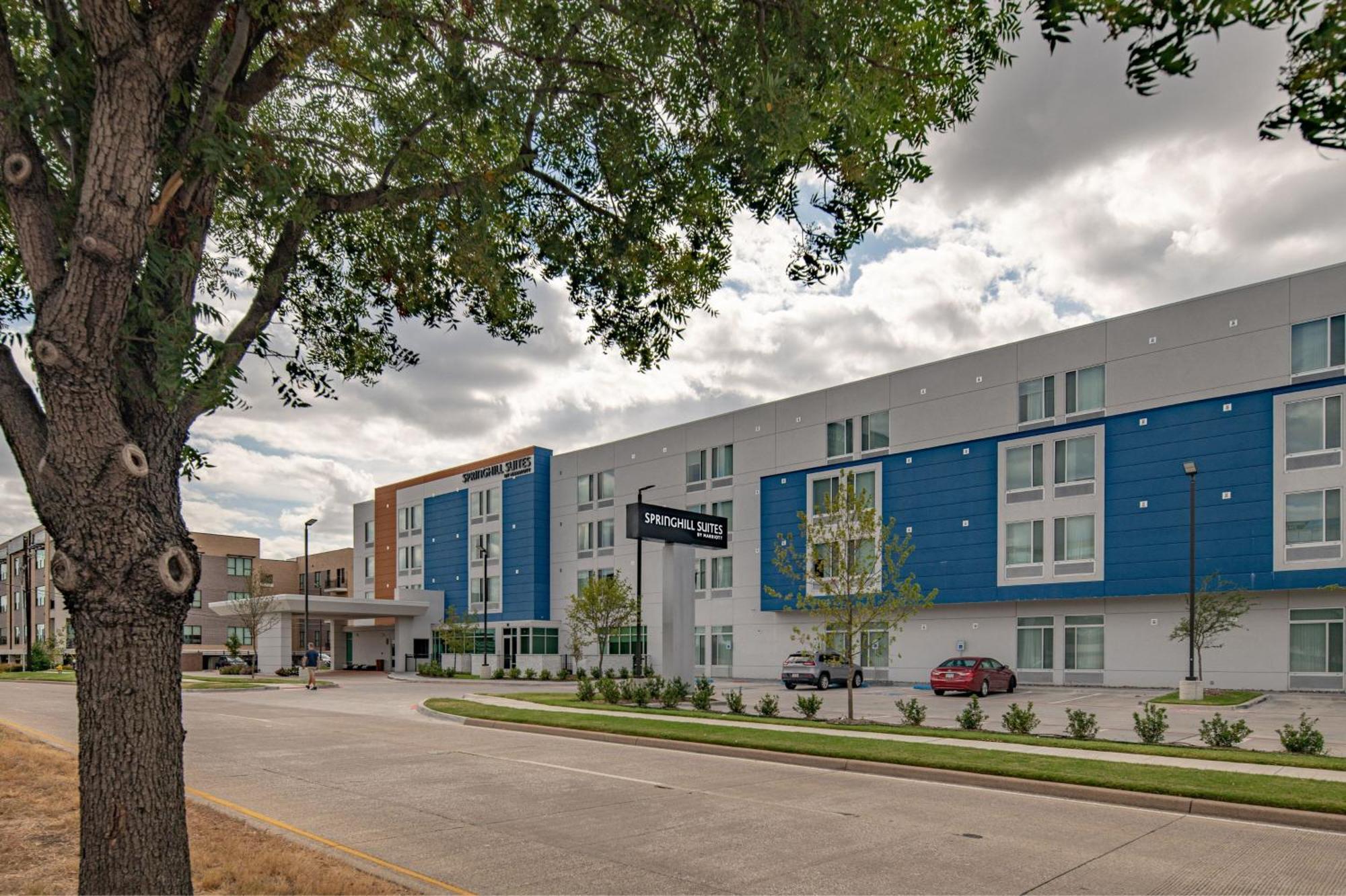 Springhill Suites Dallas Central Expressway Exterior foto